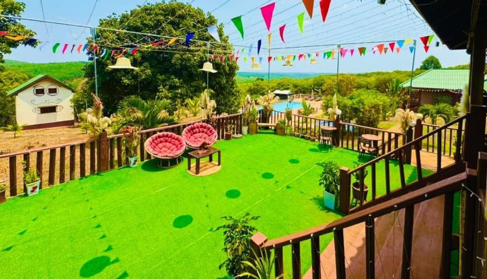 Ratanakiri Paradise Hotel & Restaurant รัตนคีรี ภายนอก รูปภาพ