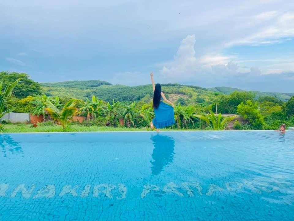 Ratanakiri Paradise Hotel & Restaurant รัตนคีรี ภายนอก รูปภาพ