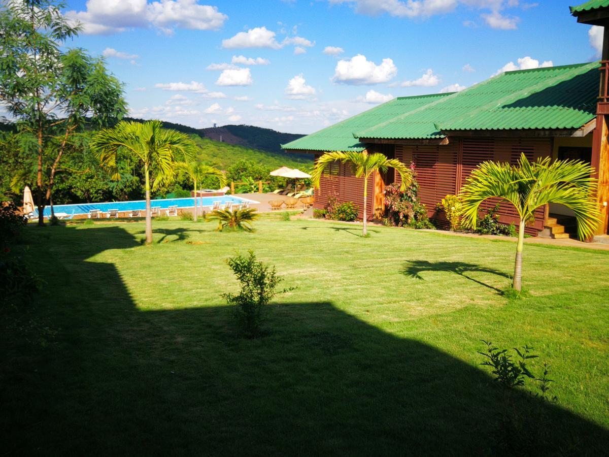 Ratanakiri Paradise Hotel & Restaurant รัตนคีรี ภายนอก รูปภาพ